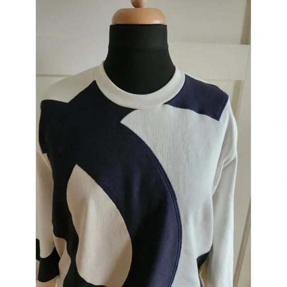 Authentic CHANEL CC Logo Crew Neck Sweatshirt Jumper Pullover Top ⭐️AUTHENTIC 38